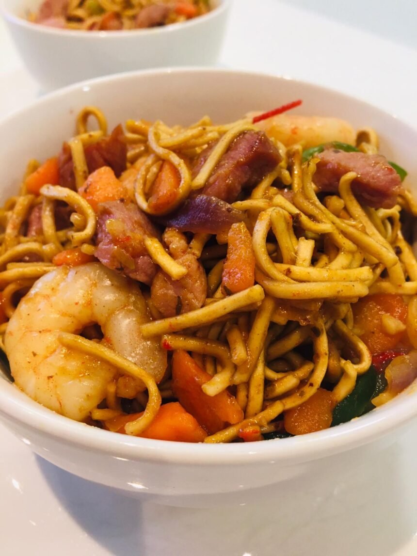 Chow Mein de Camarones y Cerdo. recetas de cocina mundial. mundial recetas