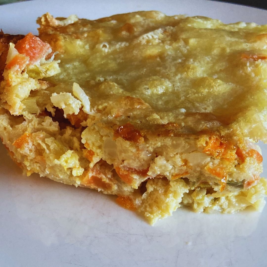 Pastel de coliflor con queso y zanahorias