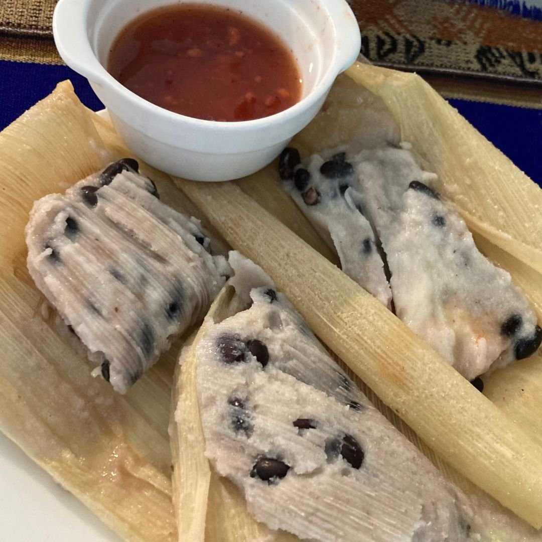 Chepitos Guatemaltecos (Tamales pintos de maíz y frijol camagua)